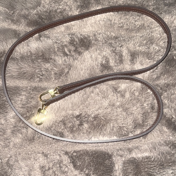 COPY - Alma bb bag only worn 3 times almost like new - Picture 7 of 10